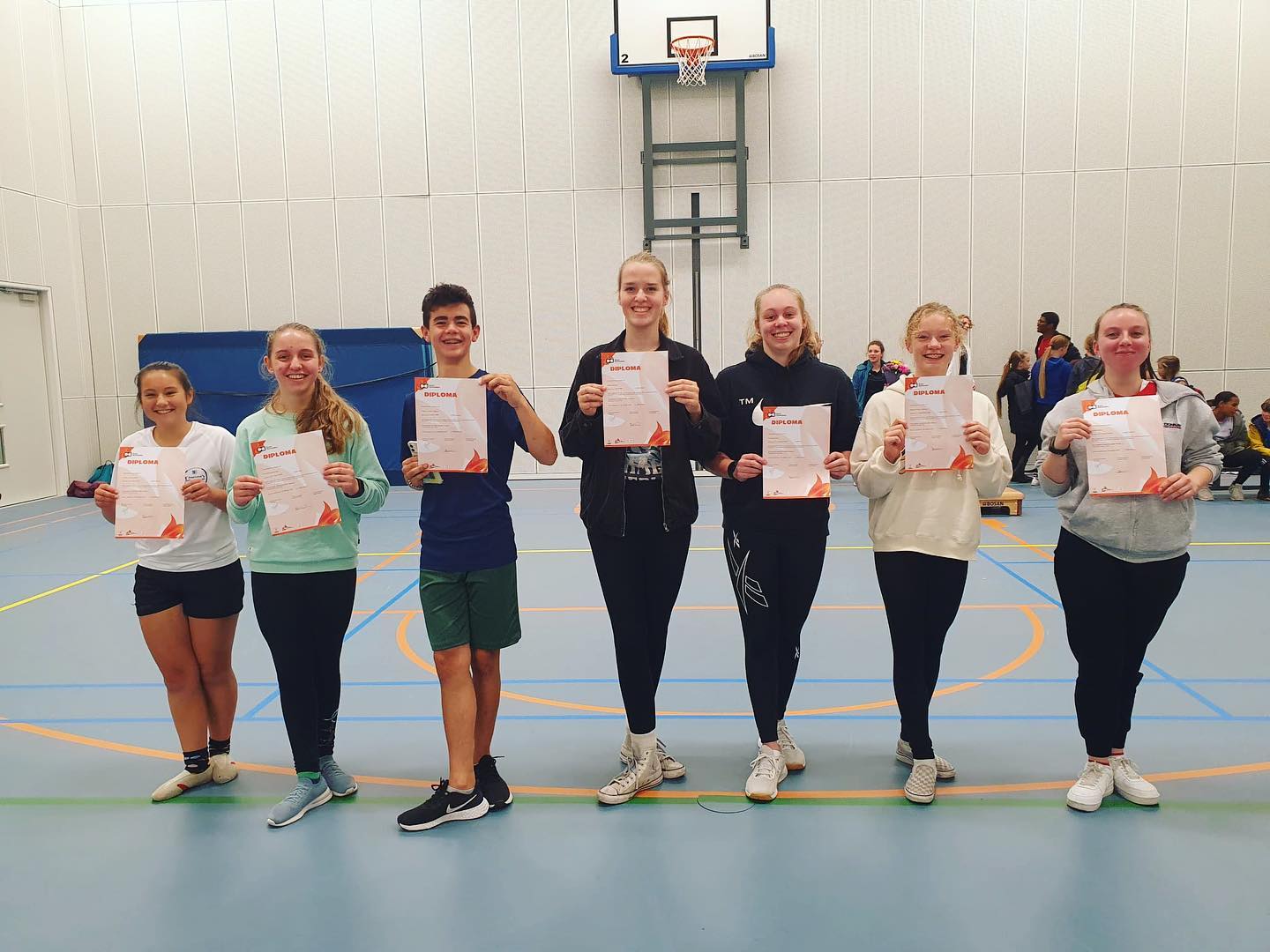 7 toppers zijn geslaagd voor hun niveau 2 assistentencursus!